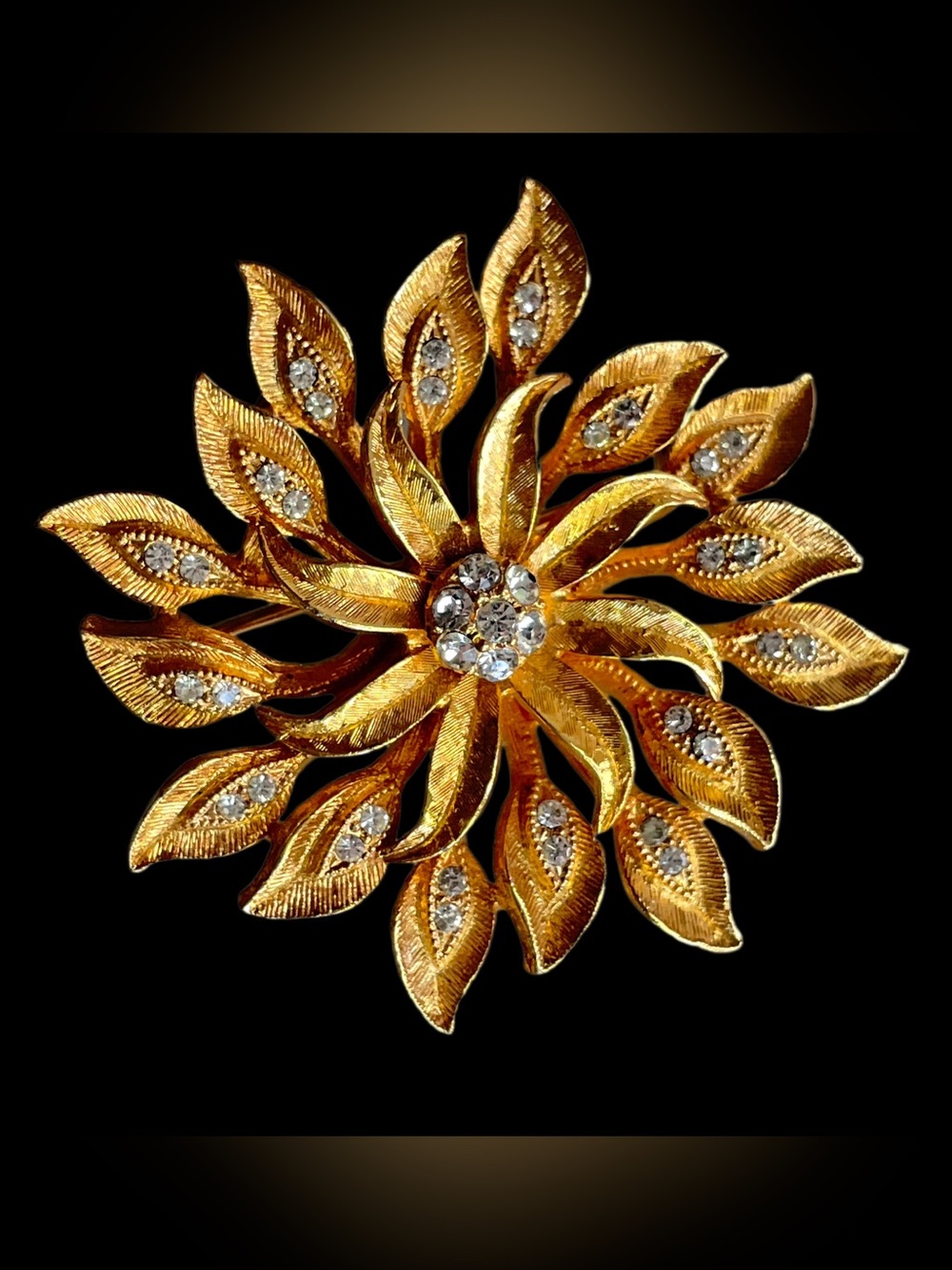 VTG Eisenberg © Rhinestone Dahlia Floral Leaf Burst Brooch Signed Mid Century